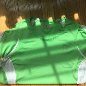 🎉 3 for $15 🎉 GUC Under Armour Heat year tank LG